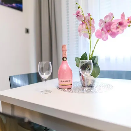 Bozur Apartmani, Kod Hotela Sunce *