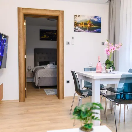 Apartment Bozur Apartmani, Kod Hotela Sunce *