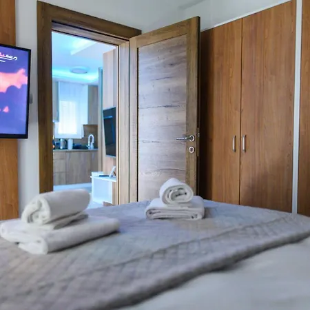 Apartament Bozur Apartmani, Kod Hotela Sunce