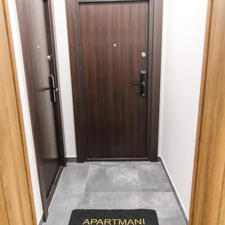 Apartament Bozur Apartmani, Kod Hotela Sunce *