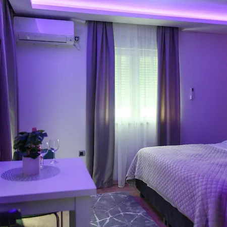 Apartament Bozur Apartmani, Kod Hotela Sunce