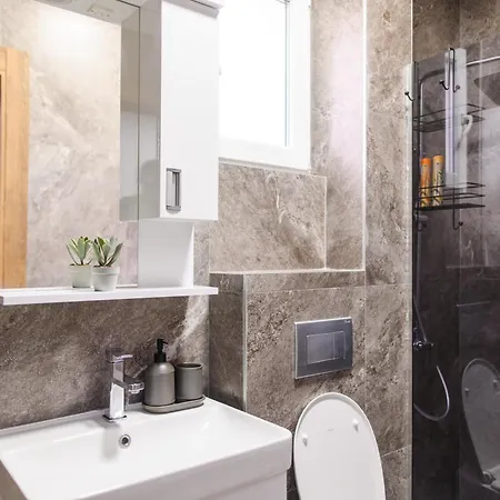 Bozur Apartmani, Kod Hotela Sunce Apartment